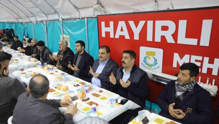 Haliliye’de kurulan iftar çadırında yüzlerce vatandaş aynı sofrada buluştu