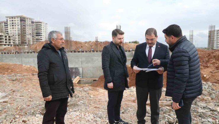 Haliliye’de yarı olimpik yüzme havuzunda yapım çalışmaları sürüyor