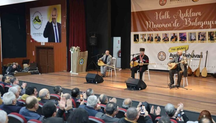 Halk aşıklarından Menemen’de kültür ziyafeti