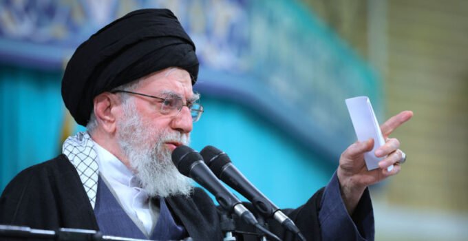 Hamaney’den ABD gerilimine ilişkin açıklama: Savaş başlatırsa bölgesel bir çatışma olacağını bilmeli