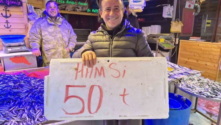 Hamsinin fiyatı 50 TL’ye kadar düştü, balık satışları hızlandı
