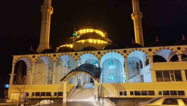 Hasköy’de ilk teravih namazı eda edildi