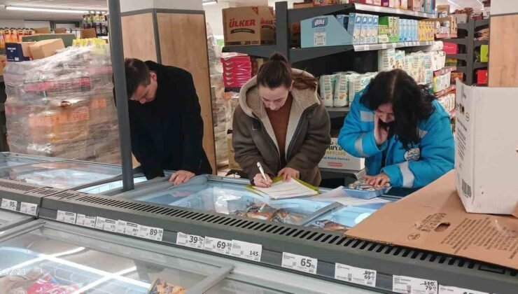 Hisarcık’ta satışa sunulan ürünlere yönelik denetim yapıldı