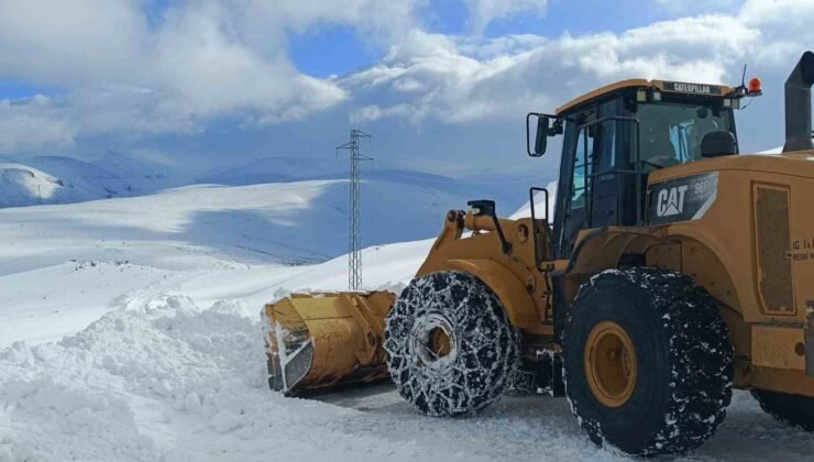 Iğdır’da ulaşıma kapanan 19 köy yolunda çalışmalar devam ediyor