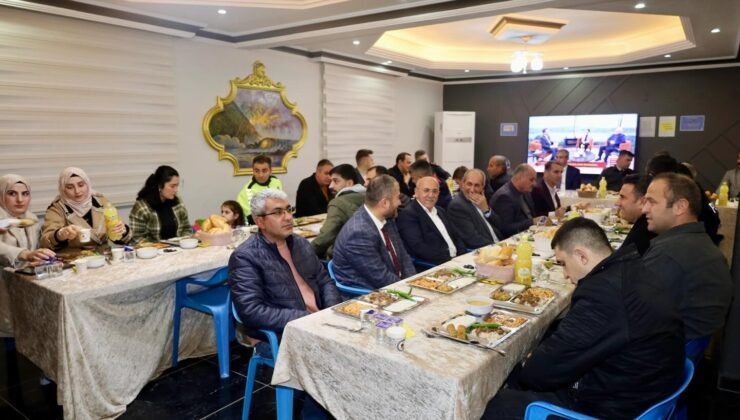 İlçe protokolü öğrencilerle iftarda bir araya geldi
