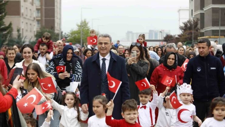 İlkadım’da minik yüreklerden Türk bayrağına büyük sevgi