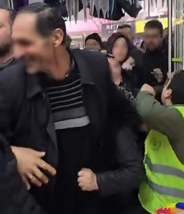 İndirimi duyan erkekler de koştu