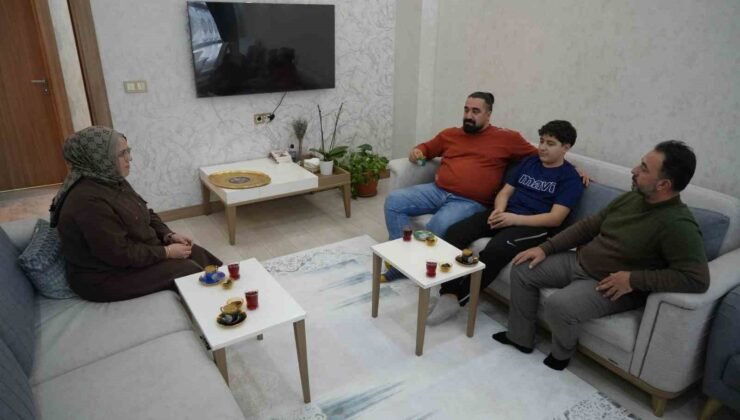 İslahiyeli depremzedeler: “Devlet-millet el ele ayağa kalktık”