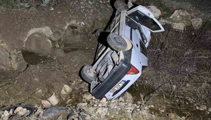 Isparta’da otomobil şarampole yuvarlandı: 5 yaralı