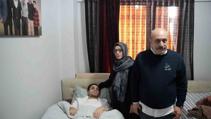 İstanbul’da metro çıkışında dehşet, yardım etmek istedi, 6 yerinden bıçaklandı