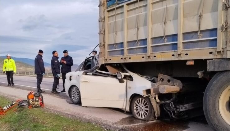 İstanbul’dan Ordu’ya cenazeye giderken kazada hayatlarını kaybettiler