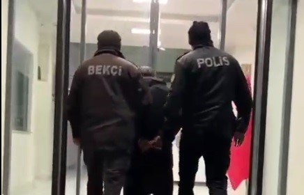 İzmir’de 23 yıl hapis cezası bulunan firari yakalandı