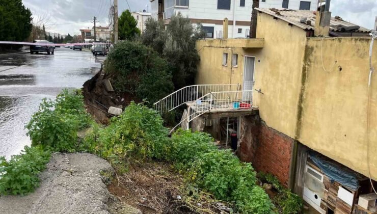 İzmir’de evin istinat duvarı çöktü: 3 kişi tahliye edildi