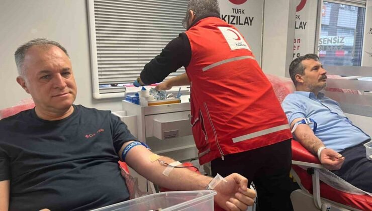 İzmir’de imam hatiplilerden kan bağışı seferberliği