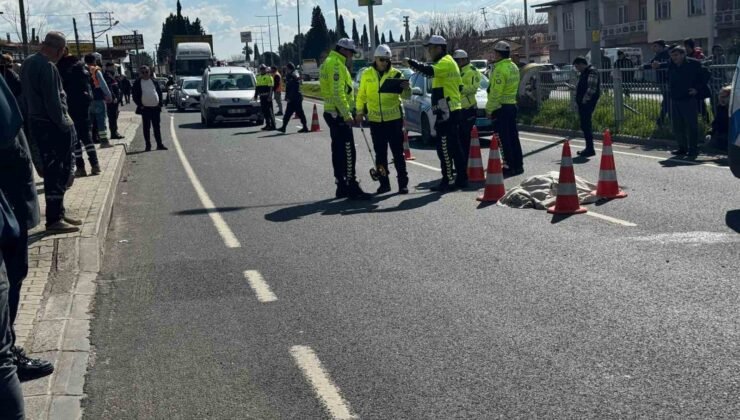 İzmir’de ölümlü kaza sonrası vatandaşlar kara yolunu trafiğe kapattı