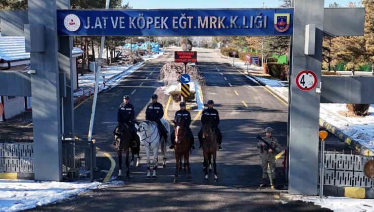 JAKEM’de atlar eğitimde