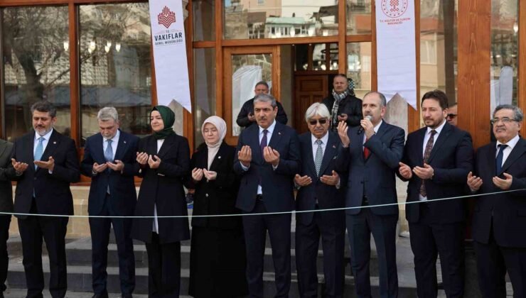 Kahramanmaraş’ta restorasyonu tamamlanan 5 cami daha ibadete açıldı