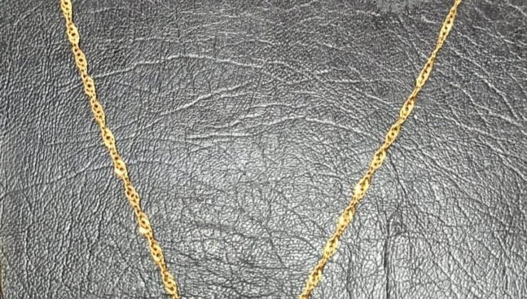 Kapkaç şüphelisi çaldığı kolyeyle yakalandı