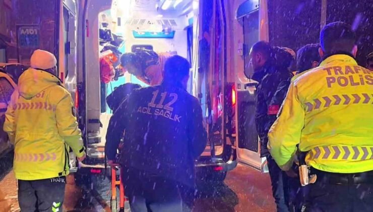 Kar yağışı kazayı beraberinde getirdi: Motokurye yaralandı