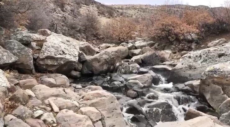 Karapınar’da eriyen kar suları derelere canlandırdı