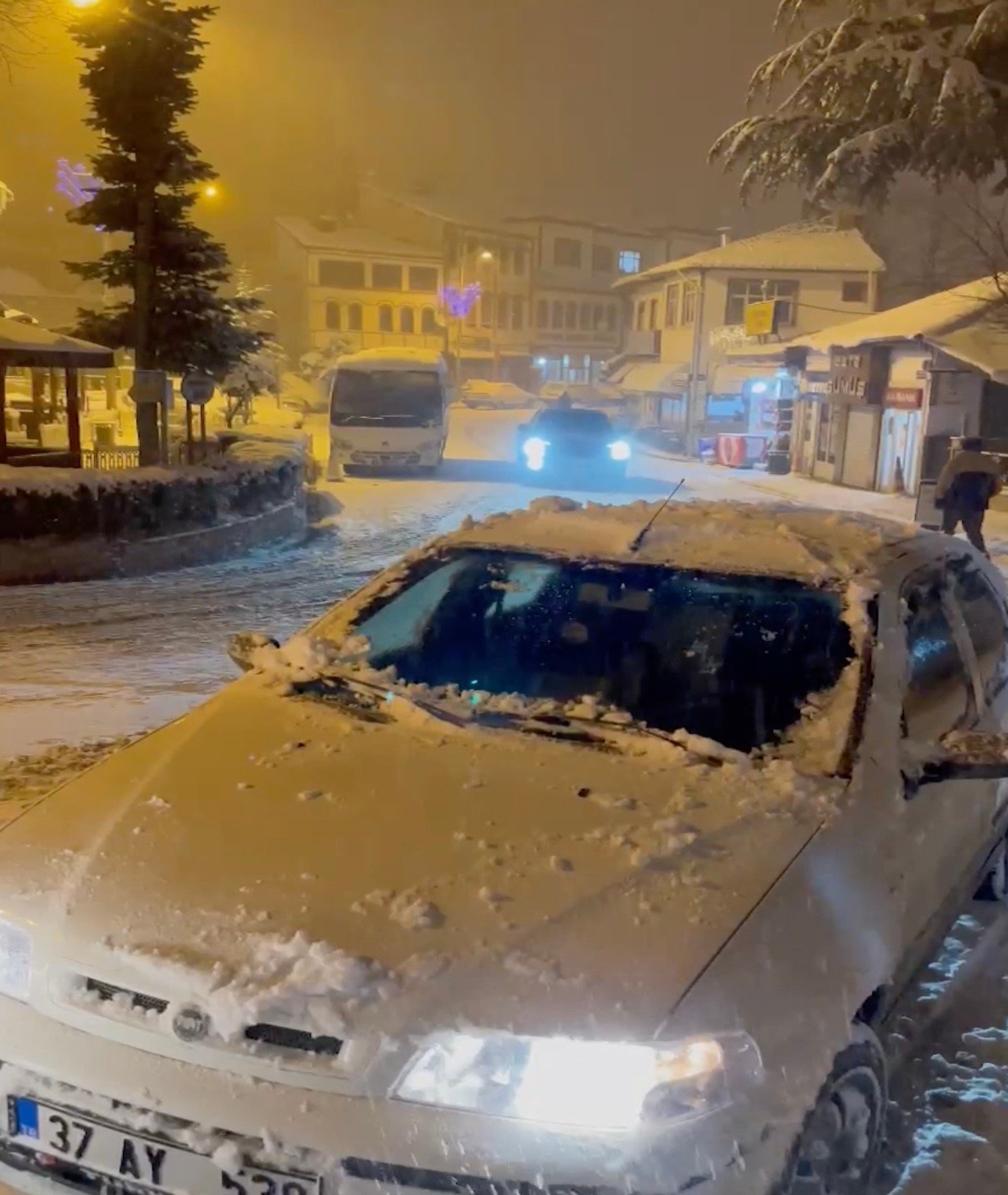 Kastamonu’nun yüksek kesimlerinde kar yağışı etkili oluyor