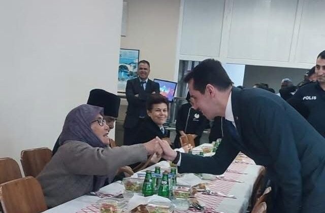 Kaymakam Sakarya, şehit ve gazi aileleriyle iftarda buluştu