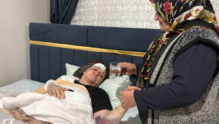 Kayseri’de aracın, refüjdeki yayaların arasına daldığı kazada kamerada