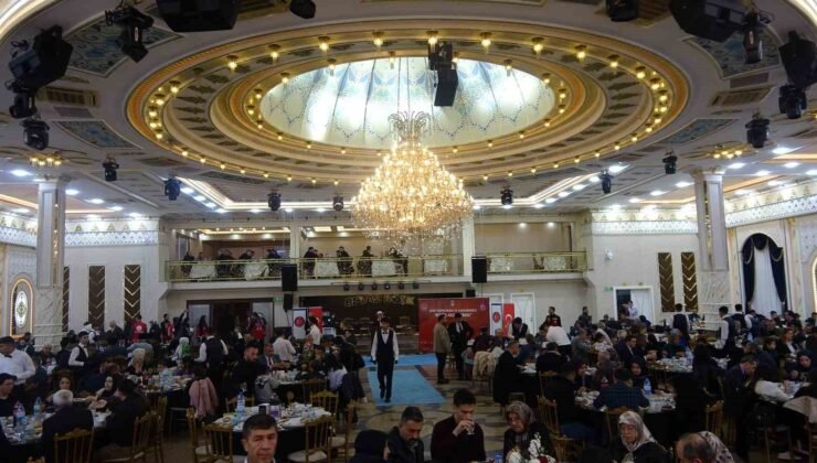 Kilis Valisi Kalaylı, gazi ve şehit aileleriyle iftarda buluştu