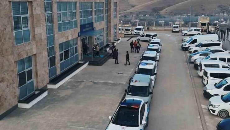 Kırşehir merkezli 9 ilde suç şebekesine operasyon: 18 gözaltı