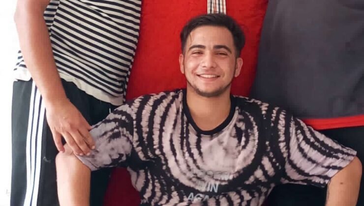 Kocaeli’de tribünden düşen genç taraftar hayatını kaybetti