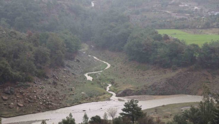 Kozan’da sağanakla birlikte kuruyan kaynaklar yeniden canlandı