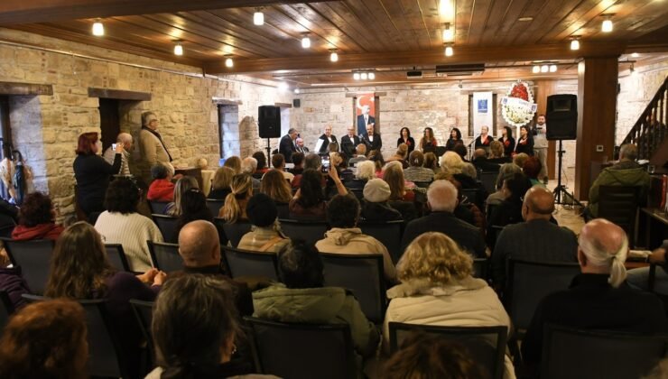 Kuşadası Sevgililer Günü’nü İbramaki Sanat Galerisi’nde müzikle karşıladı