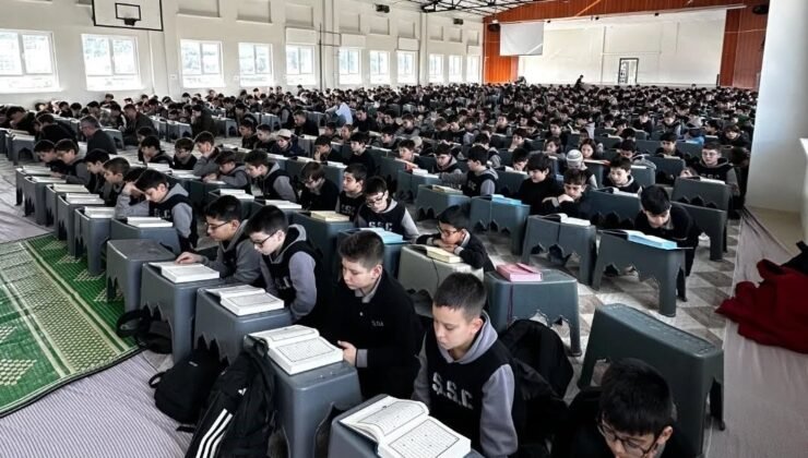 Kütahya’da kalpler Kur’an-ı Kerim ile aydınlandı