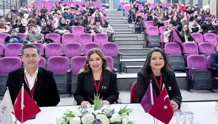 Kütahya’da Liseler Arası Münazara Yarışması’nın finali büyük heyecana sahne oldu