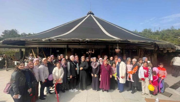 Kütahya’dan İzmir’e “Kadınlarımız Baş Tacımız” buluşması