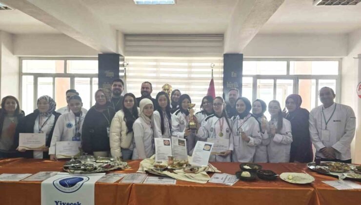 Kütahya’nın 4 meslek lisesi Uluslararası Gastronomi Yarışması’nda madalya kazandı