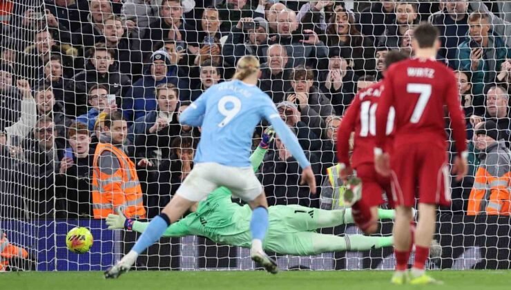 Manchester City, Liverpool’u uzatmalarda mağlup etti