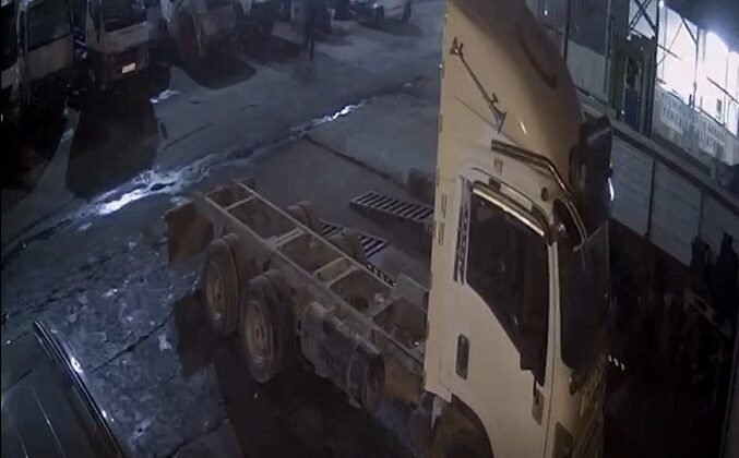 Manisa’da çalınan araç İzmir’de bulundu: Hırsızlık anı kamerada