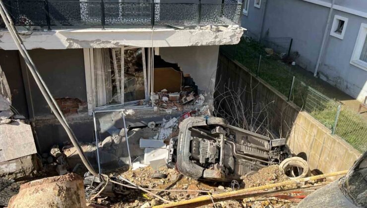 Menemen’de istinat duvarı çöktü: 151 kişi tahliye edildi