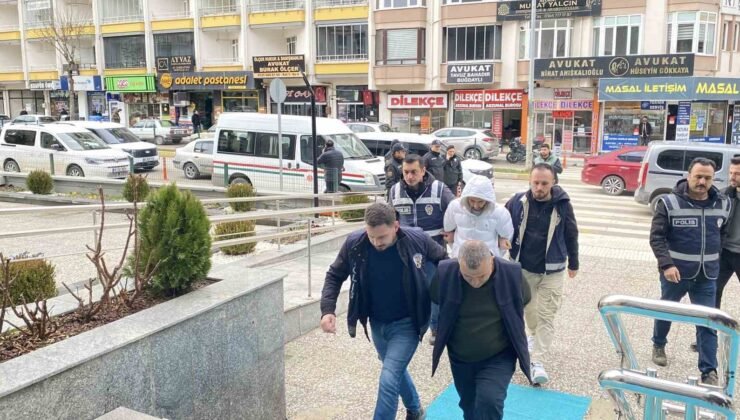 Milyonlara liralık vurgun yapan dolandırıcılara GSM hattı temin eden şahıslara operasyon: 7 gözaltı