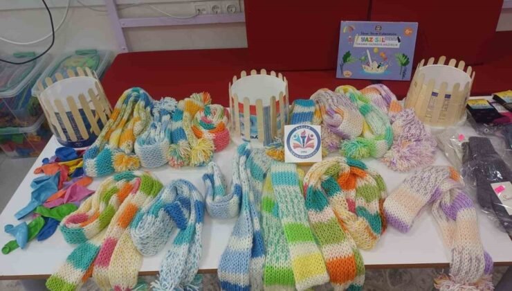 Minik yüreklerden depremzede çocuklara “Gönül Atkısı”