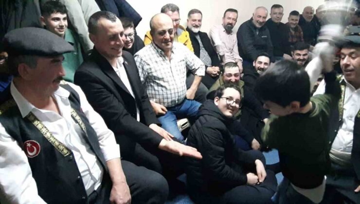 Mudurnu’da geleneksel ‘Birikme Gecesi’nde güldüren anlar