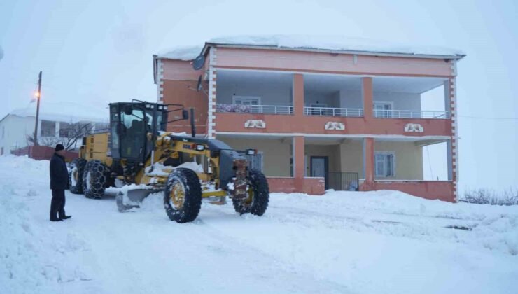 Muş’ta 173 köy yolu ulaşıma kapandı