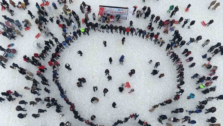 Muş’ta “Kar Festivali” renkli görüntülere sahne oldu