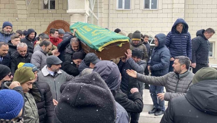 Oğlunun acısına yüreği dayanamayan anne son yolculuğuna uğurlandı