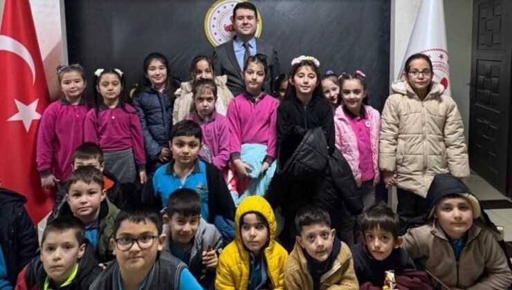 Öğrenciler yönetim birimlerini yerinde tanıdı