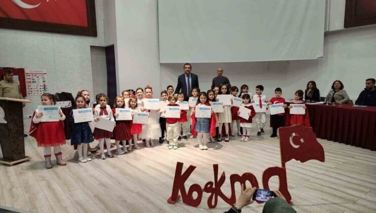 Okul öncesi öğrencileri İstiklâl Marşı’nı ezbere okudu