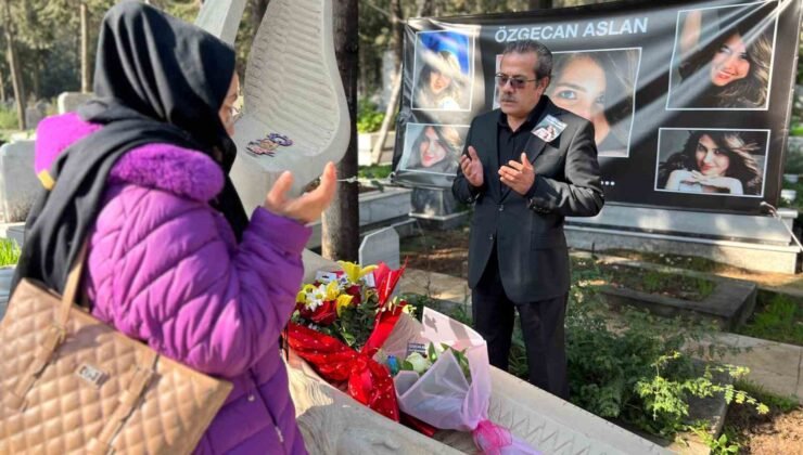 Özgecan Aslan ölümünün 11’inci yılında mezarı başında dualarla anıldı