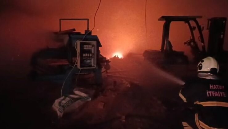 Payas’ta marangoz atölyesinde yangın