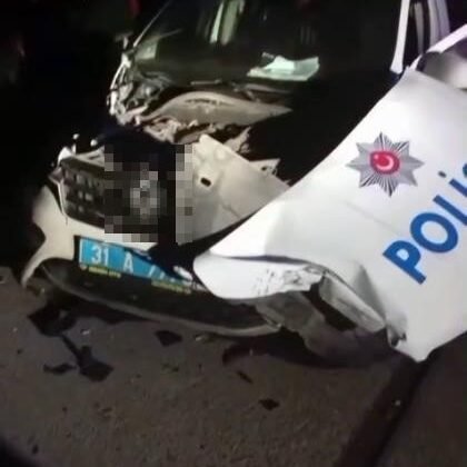 Polis aracına çarparak 2 polisin yaralanmasına neden olan sürücü 1.98 promil alkollü çıktı